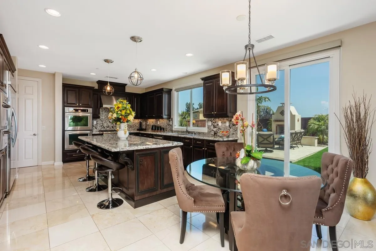 1049 Village Dr