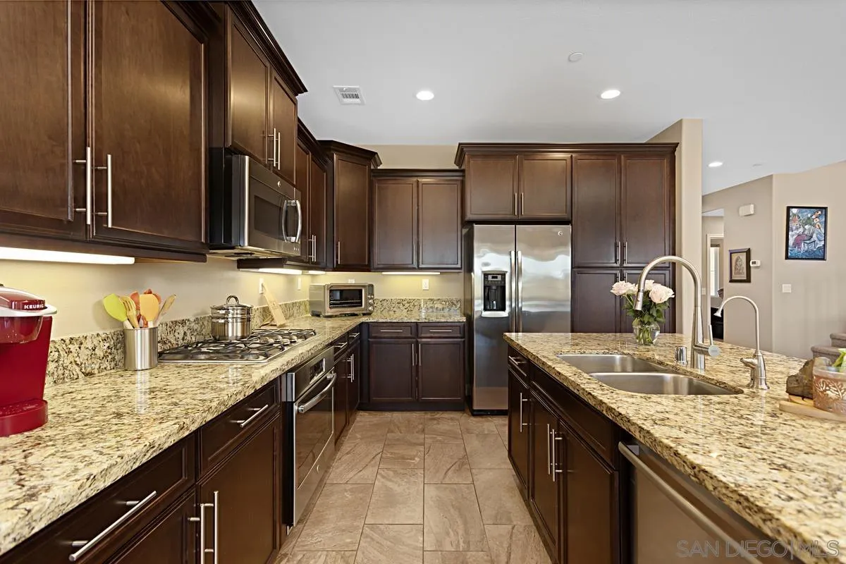 1108 Bellingham Dr