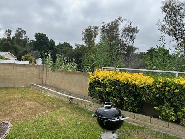 22591 Via Santa Maria