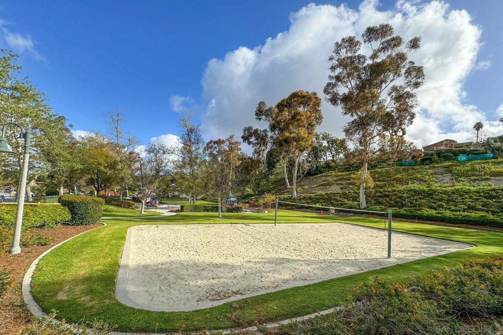 22591 Via Santa Maria