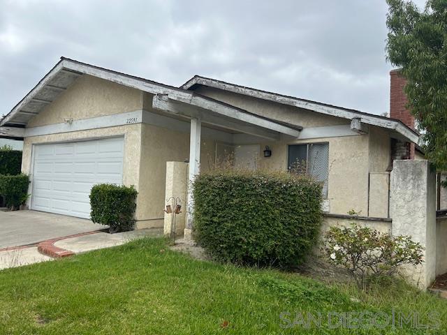 22591 Via Santa Maria