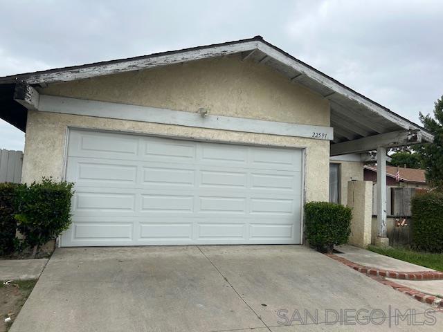 22591 Via Santa Maria