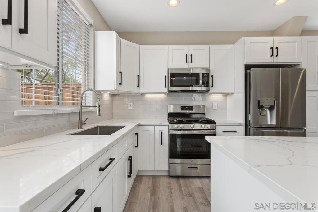 130 Adelia Way
