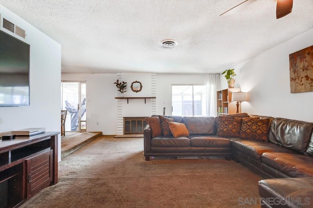 8655 Highwood Dr
