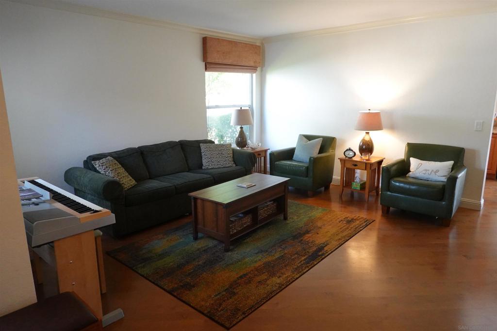 10934 Glencreek Circle