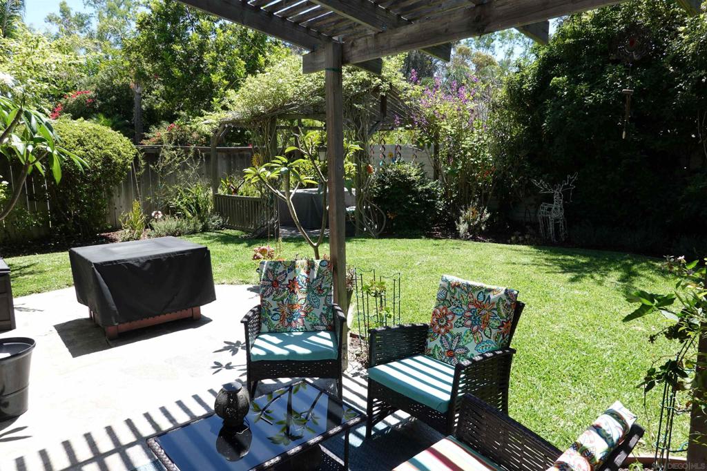 10934 Glencreek Circle