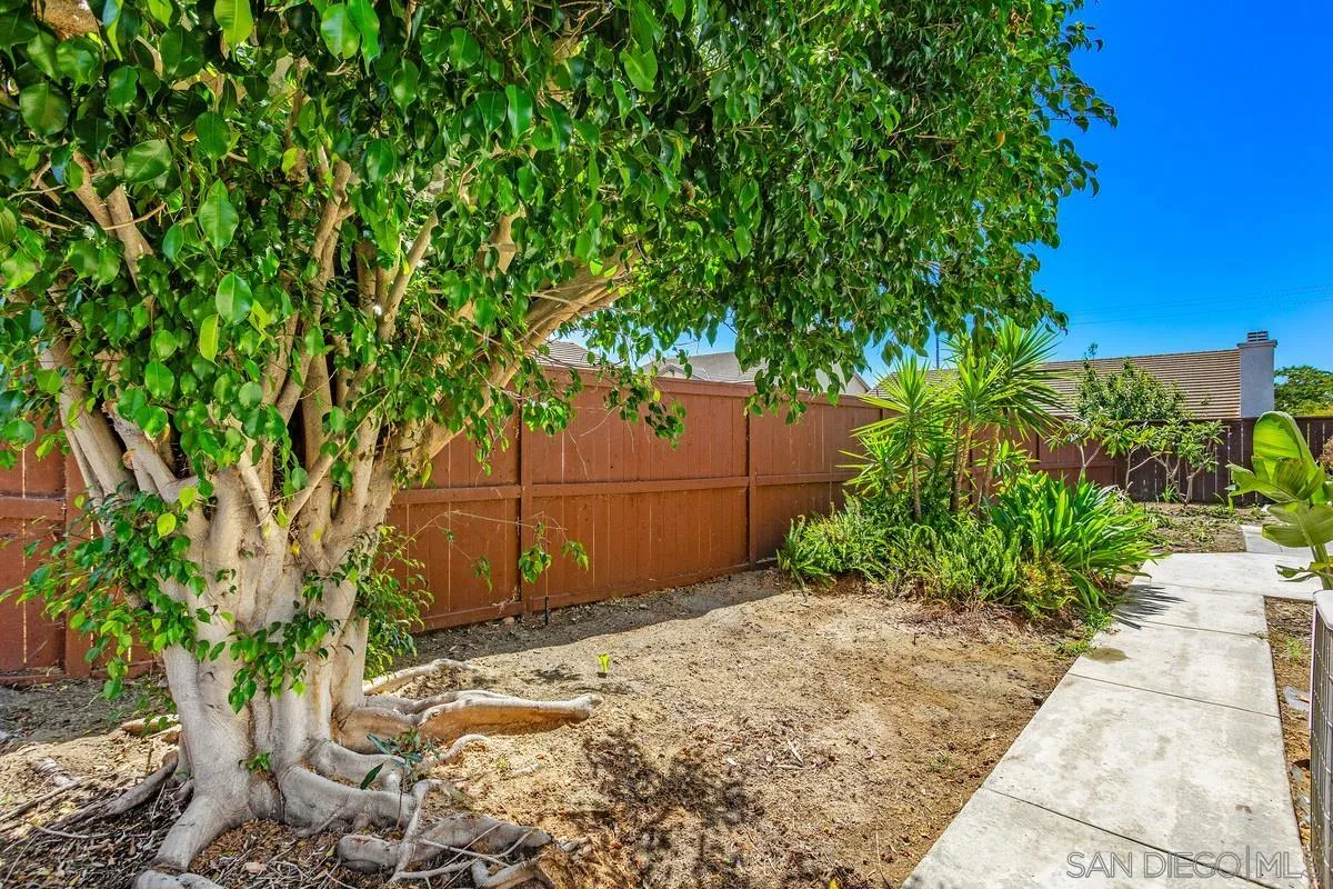 758 El Caballo Dr