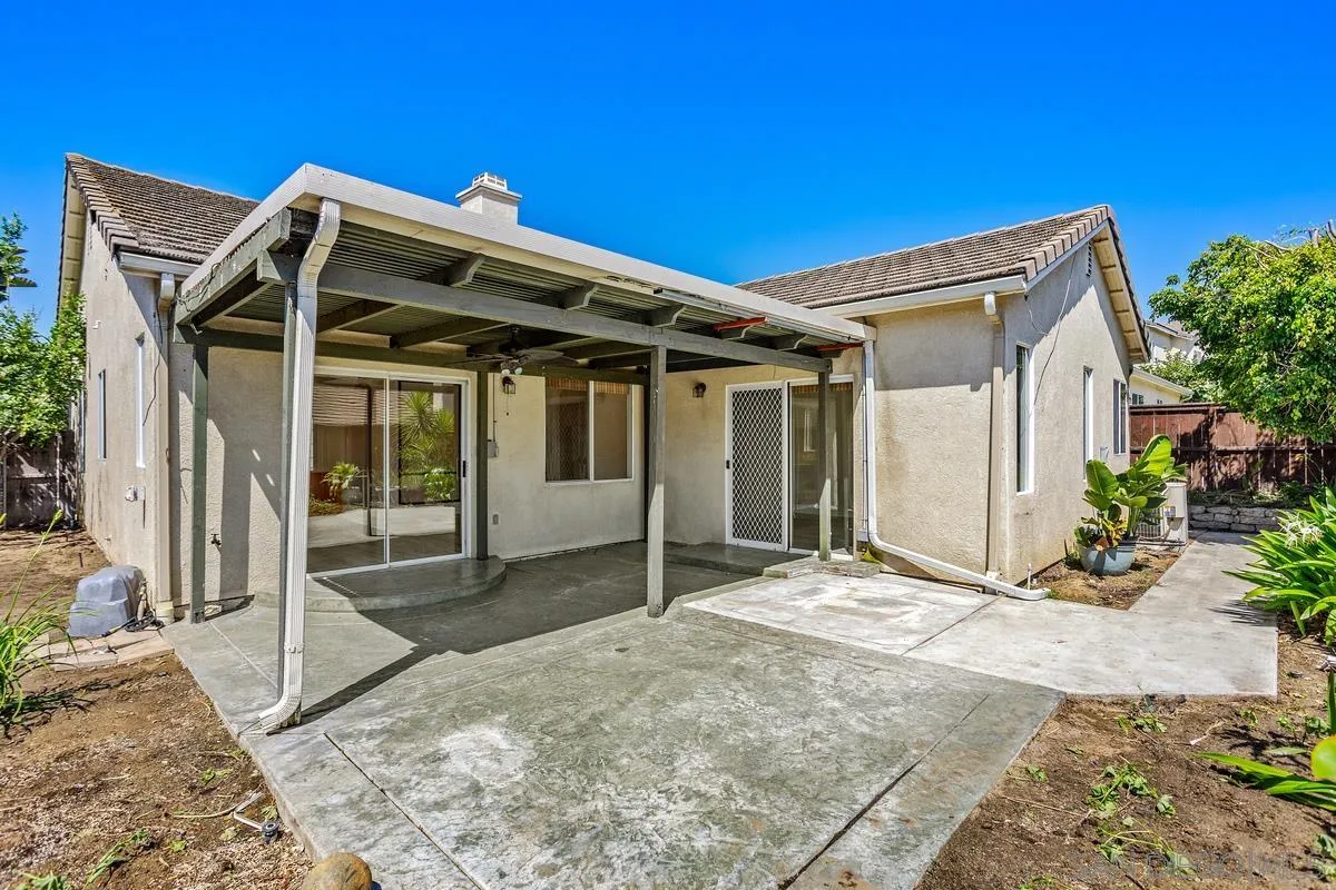 758 El Caballo Dr