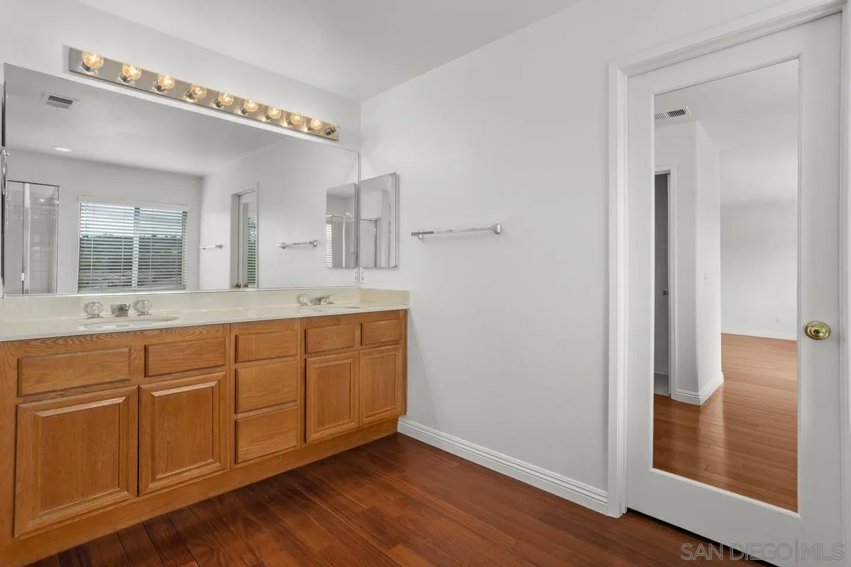 4495 Arbor Glen Way