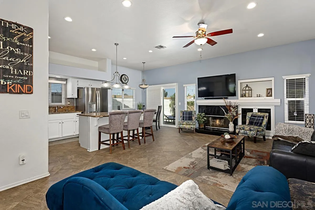 496 Christina Ct