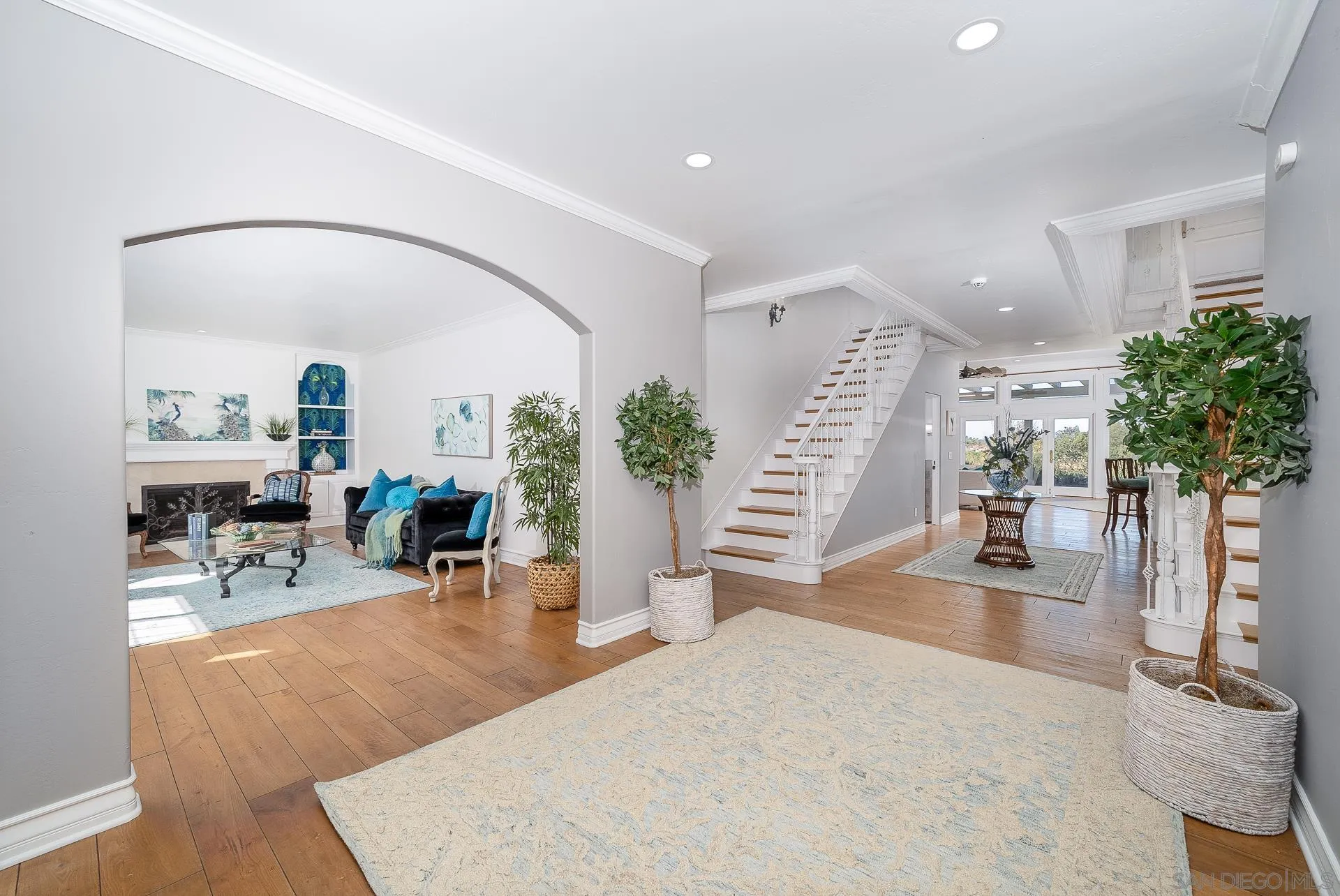 5 Rolling View Lane