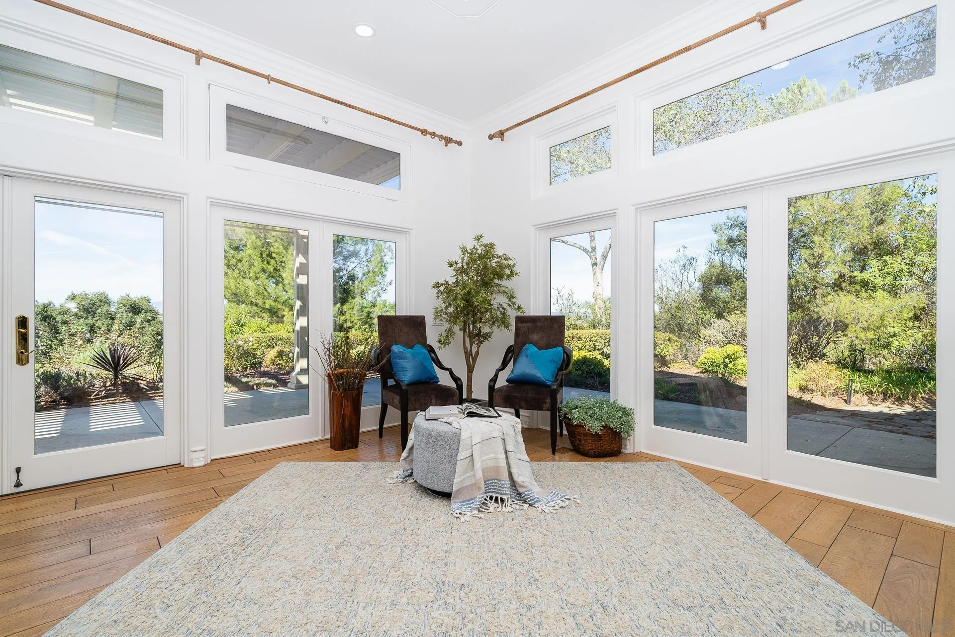 5 Rolling View Lane