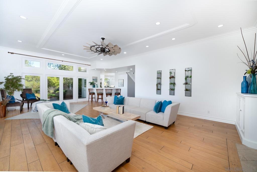5 Rolling View Lane