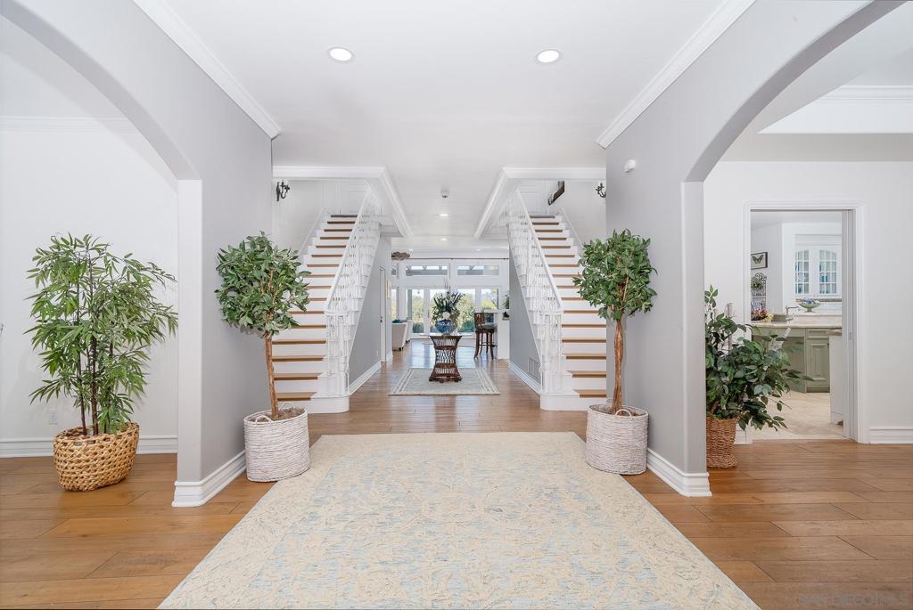 5 Rolling View Lane