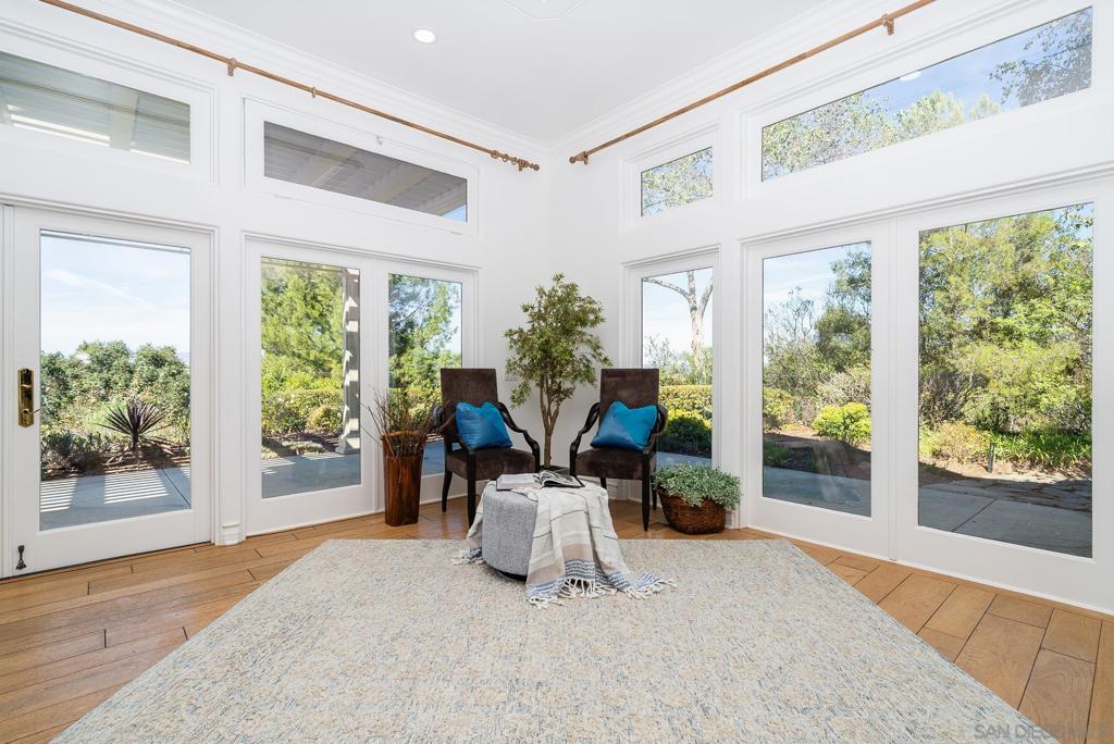 5 Rolling View Lane