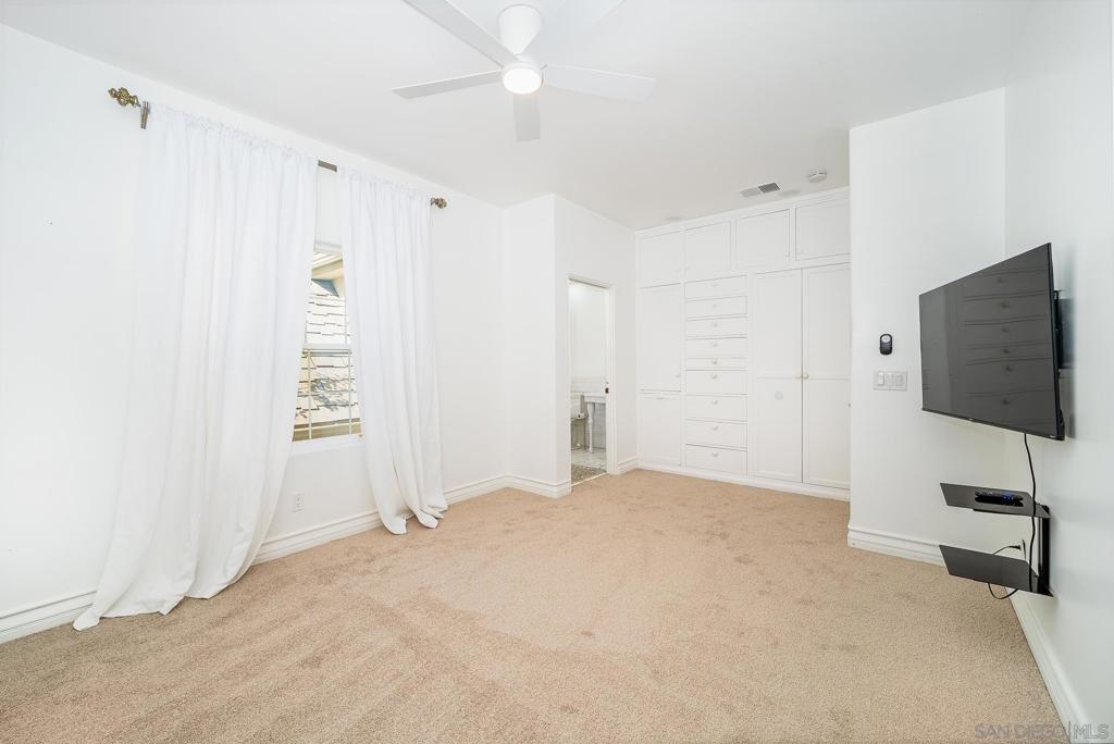 5 Rolling View Lane