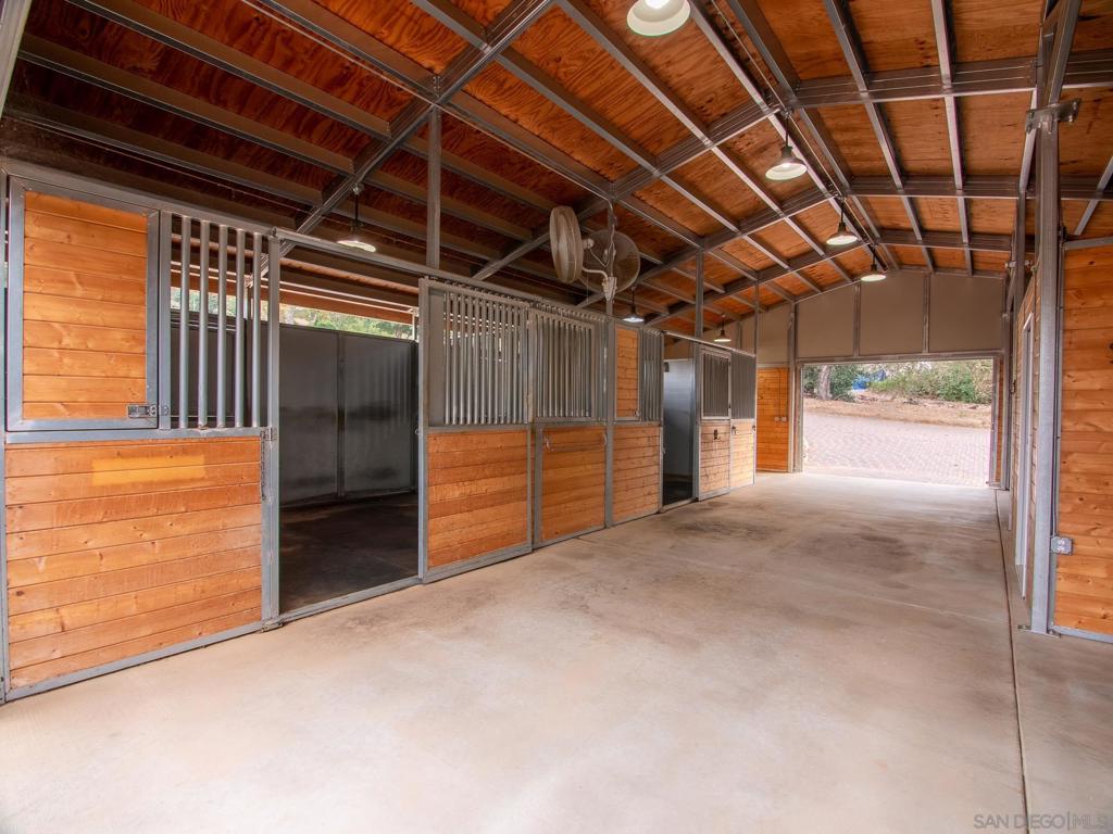 5 Rolling View Lane