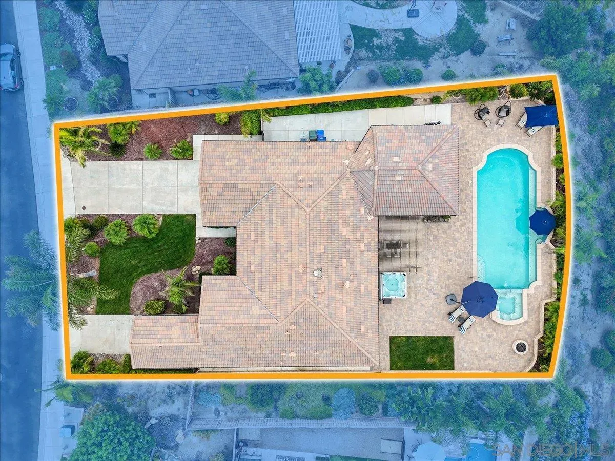 368 Tom Mcguinness Jr Cir