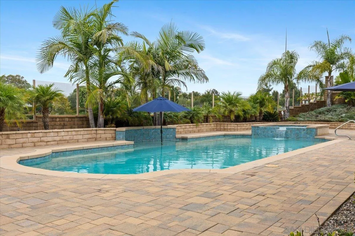 368 Tom Mcguinness Jr Cir