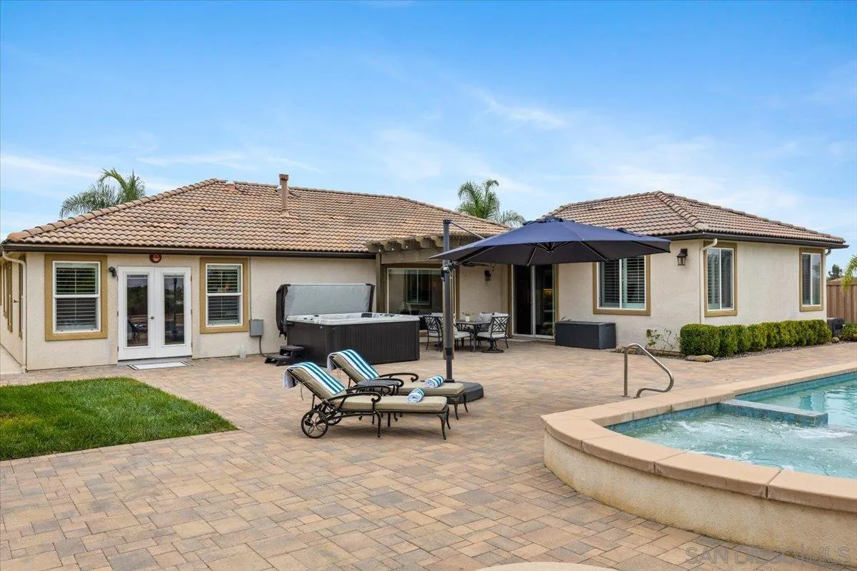 368 Tom Mcguinness Jr Cir