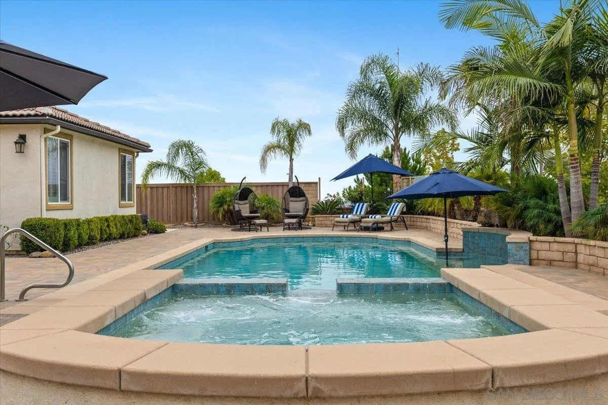 368 Tom Mcguinness Jr Cir