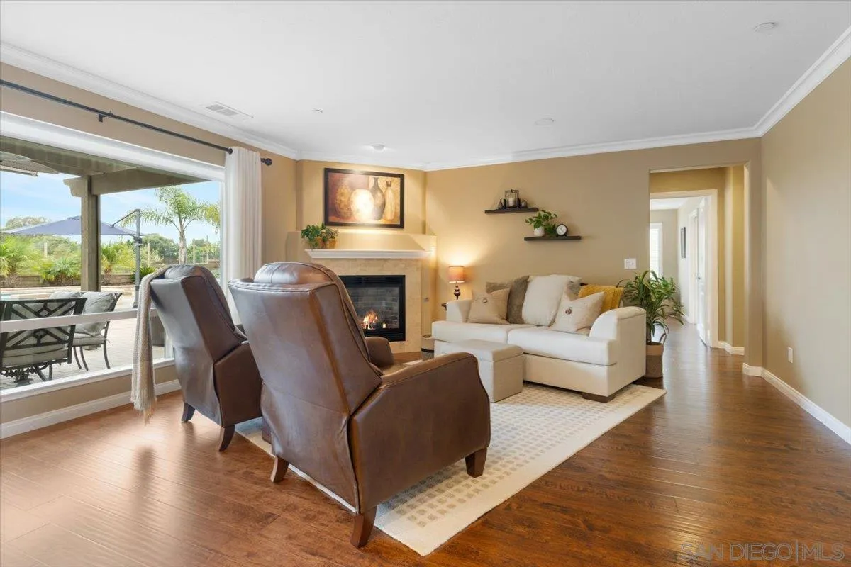 368 Tom Mcguinness Jr Cir