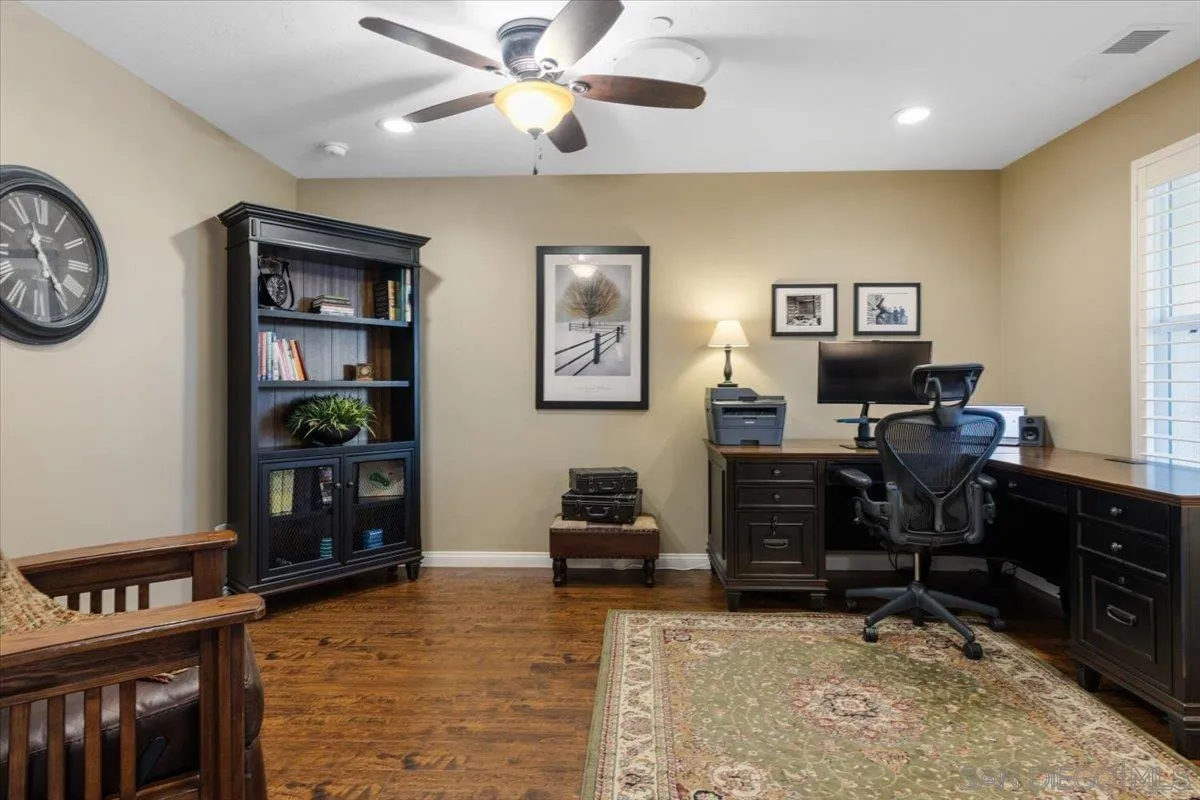 368 Tom Mcguinness Jr Cir
