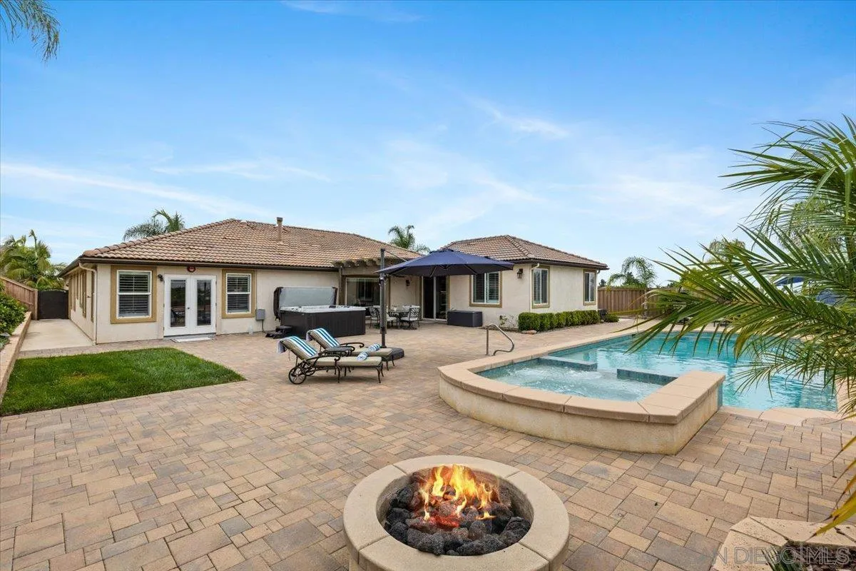 368 Tom Mcguinness Jr Cir