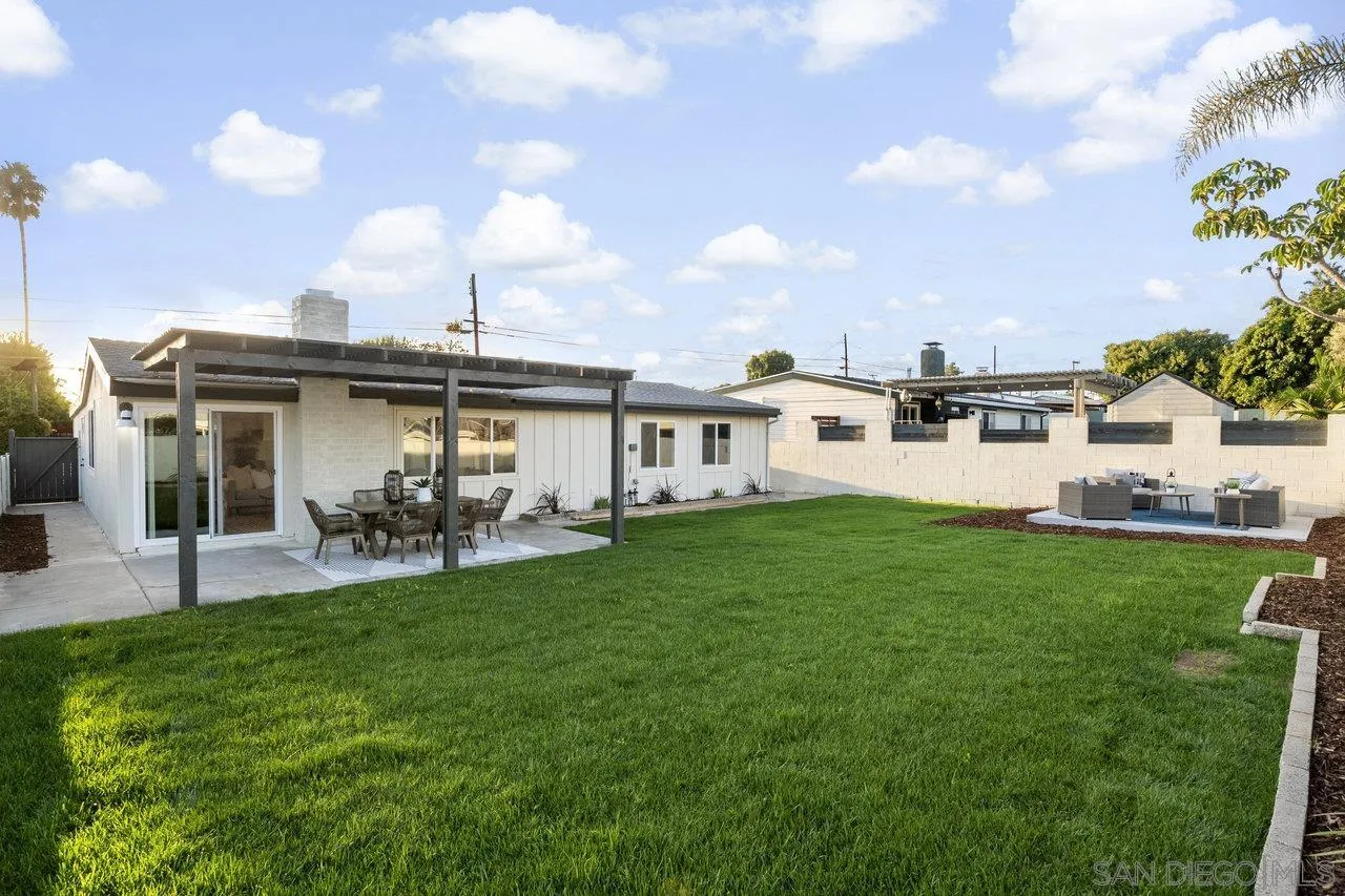 2487 Monette Dr