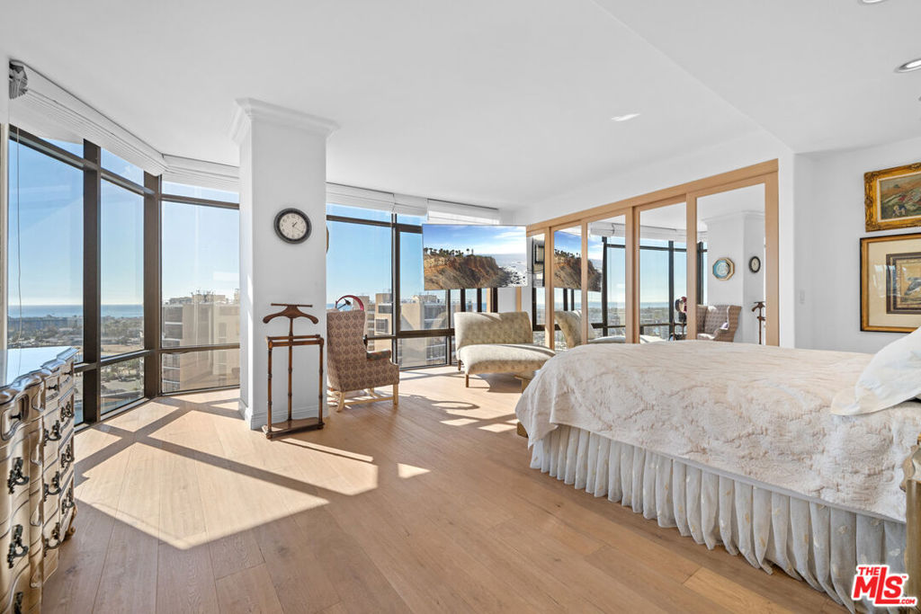 4314 Marina City Drive PH16