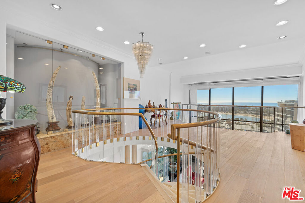 4314 Marina City Drive PH16