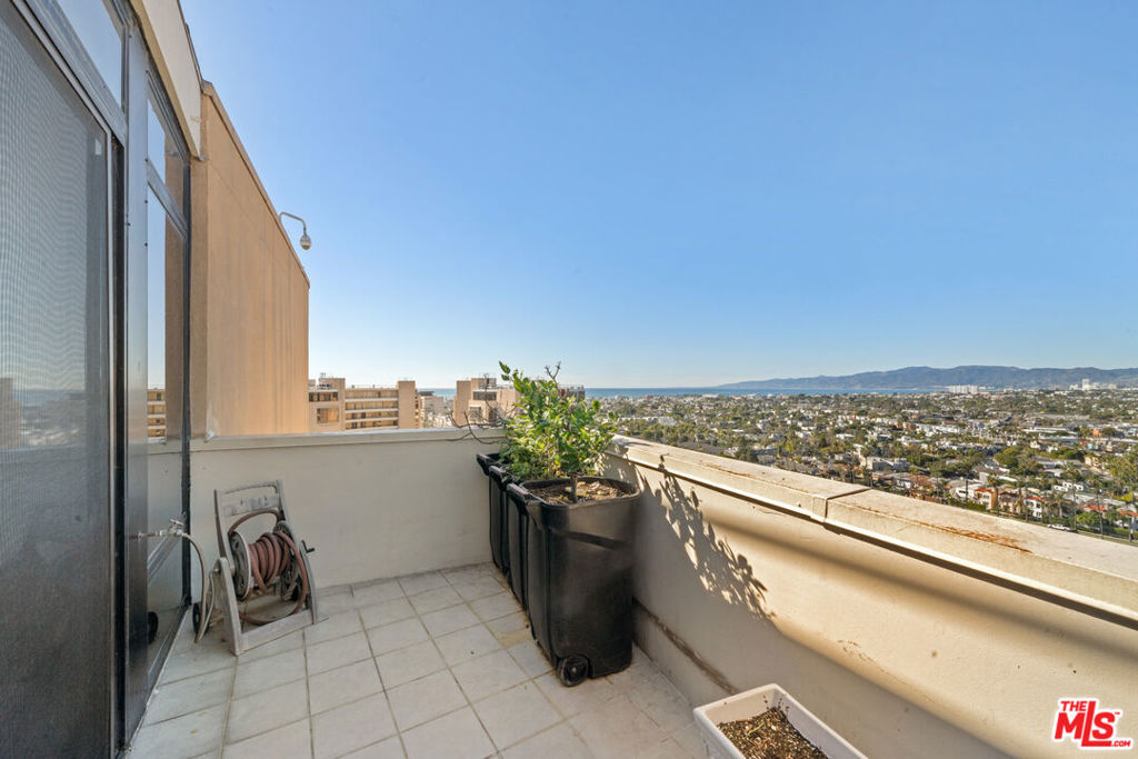 4314 Marina City Drive PH16