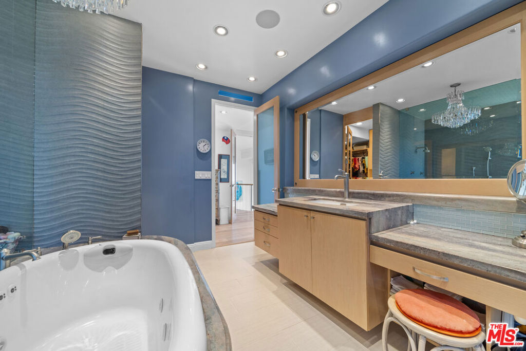 4314 Marina City Drive PH16