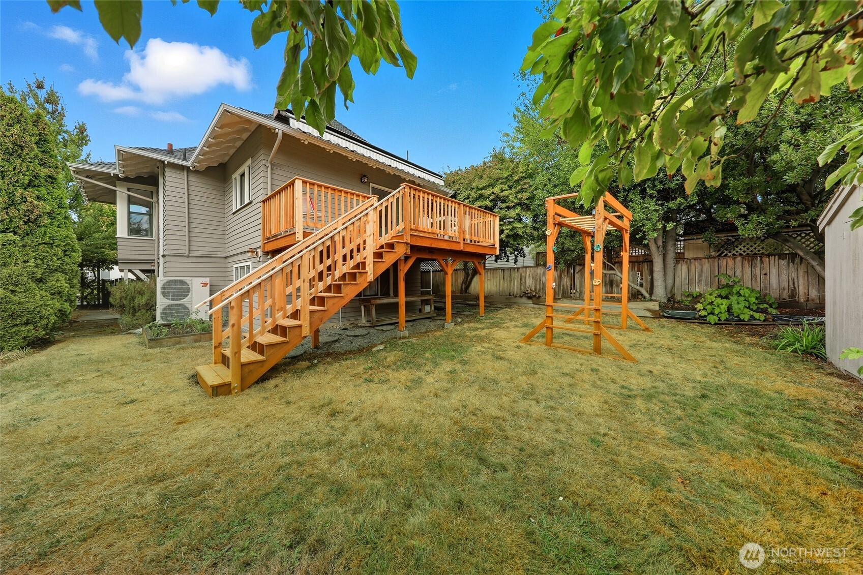2109 N 54th Street