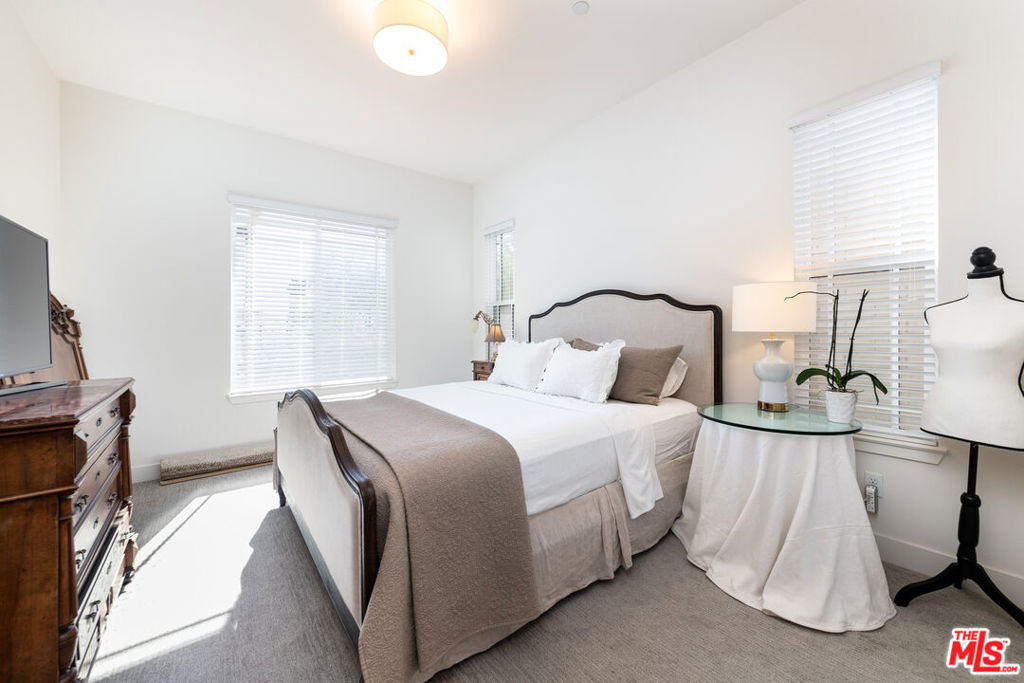 21114 W Citylights Drive