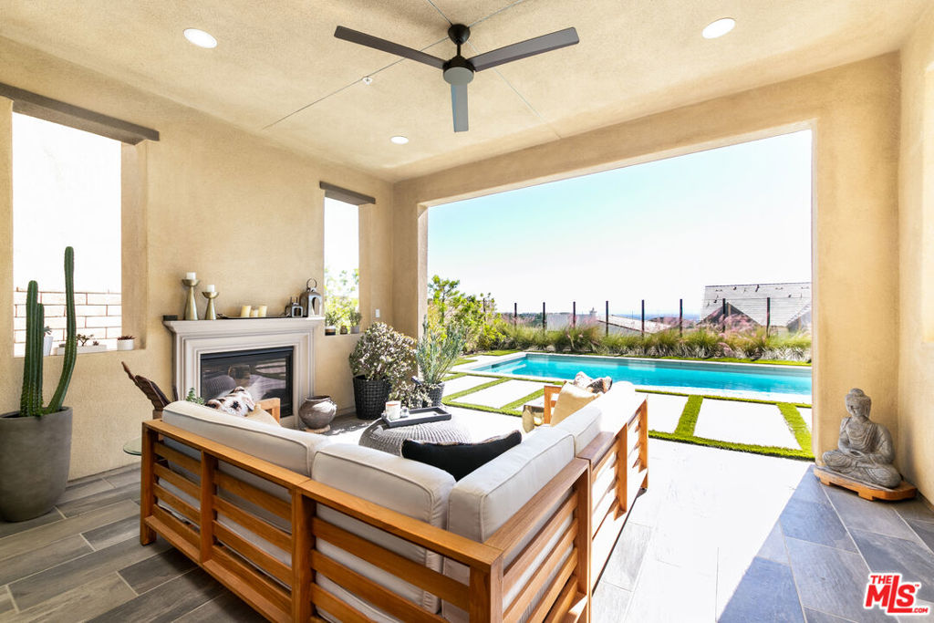 21114 W Citylights Drive