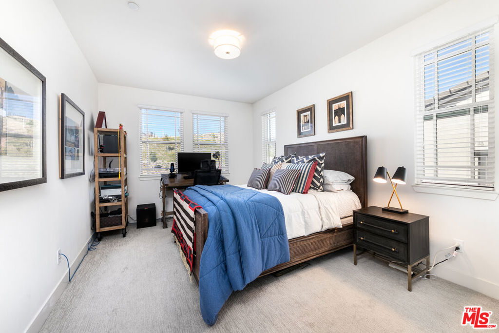 21114 W Citylights Drive