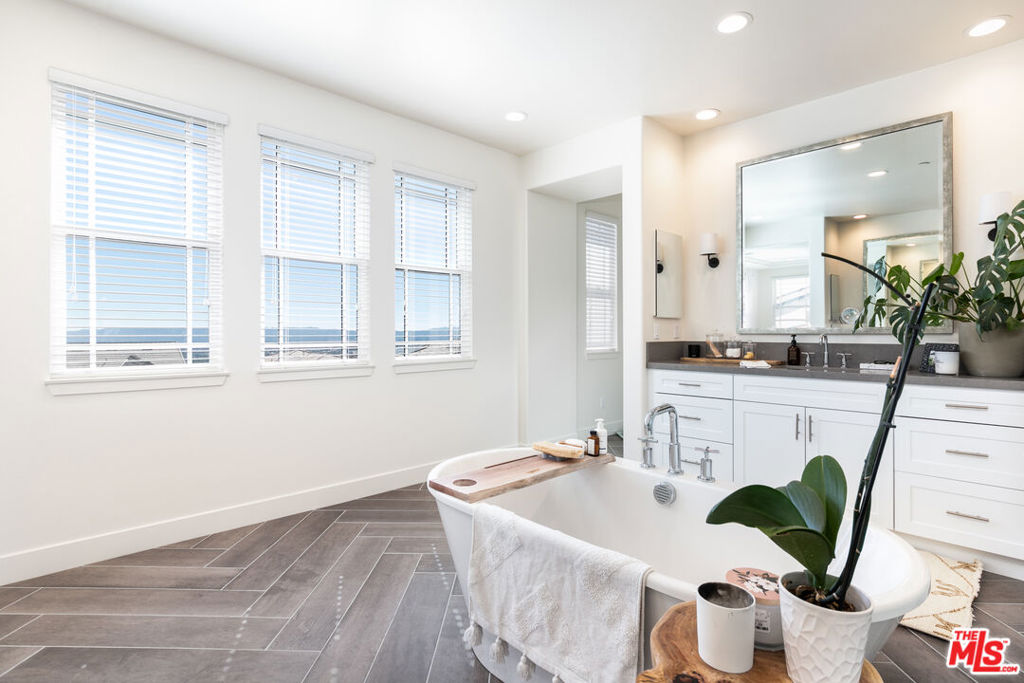 21114 W Citylights Drive