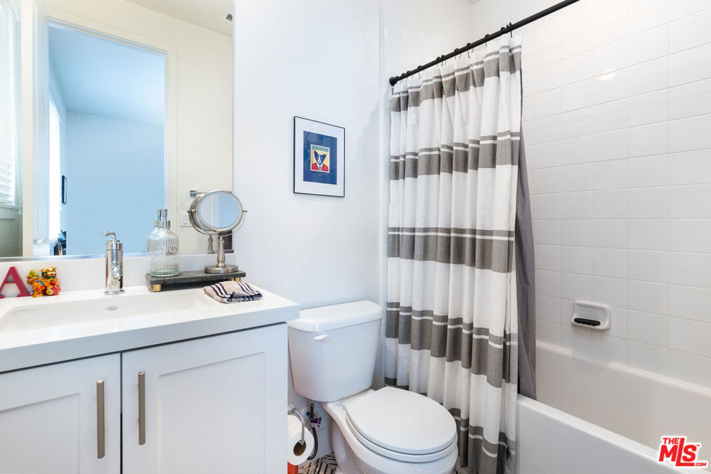 21114 W Citylights Drive