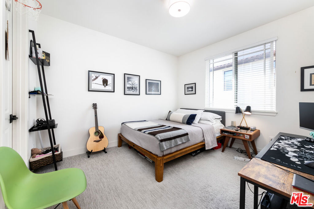 21114 W Citylights Drive