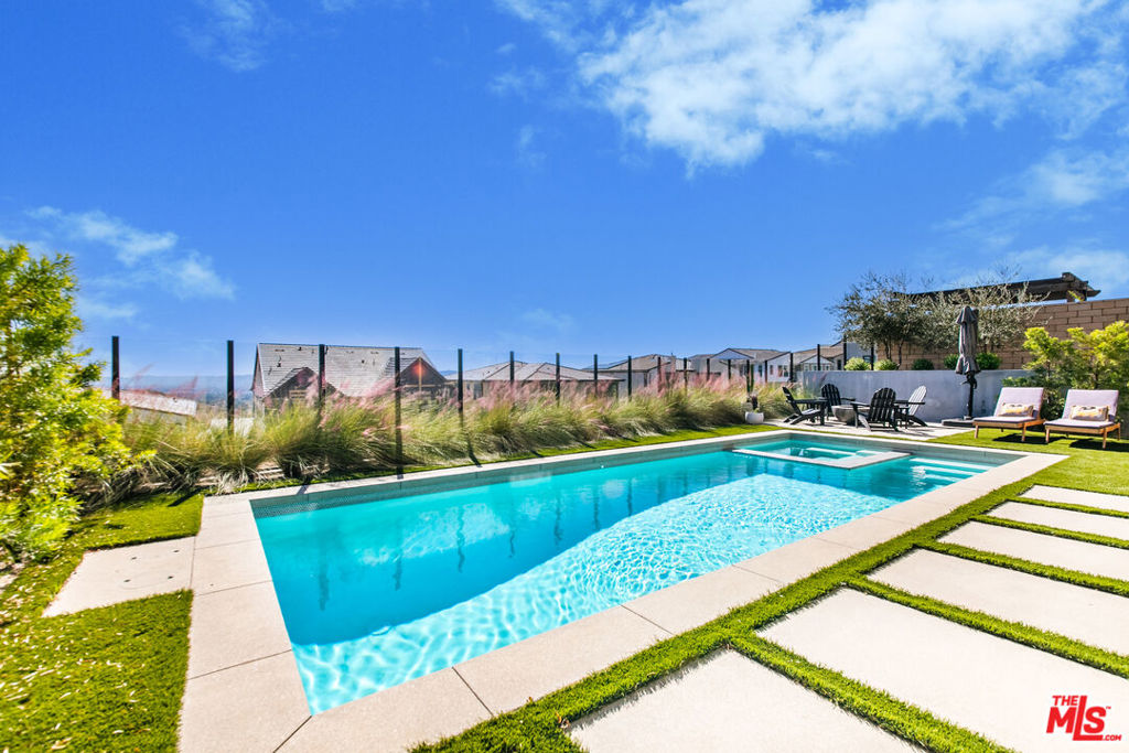 21114 W Citylights Drive