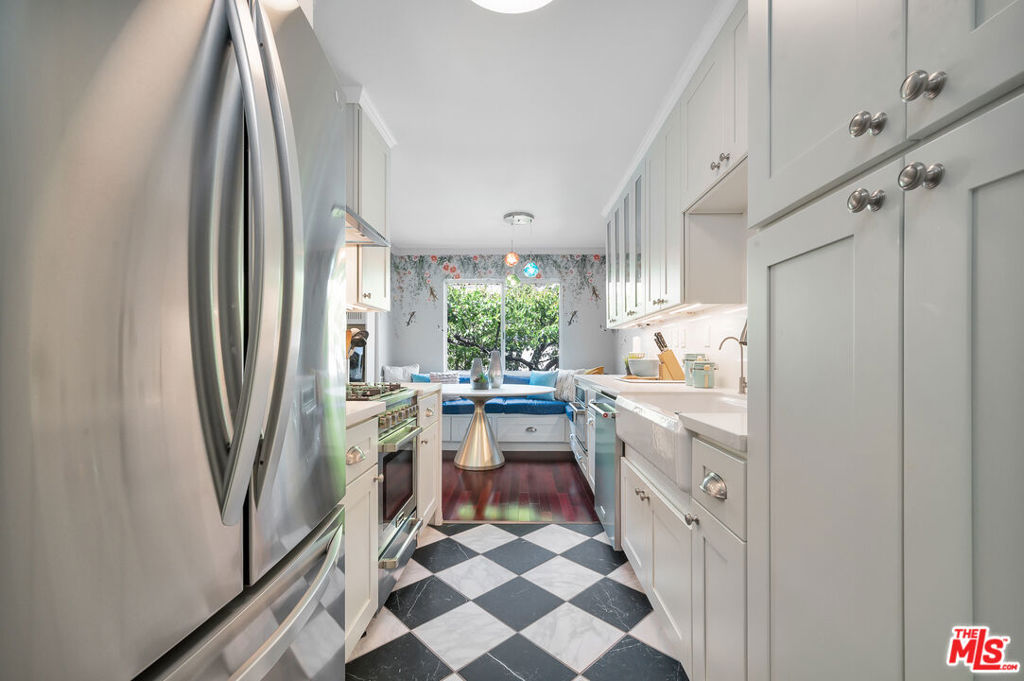 12030 Rochester Avenue 206