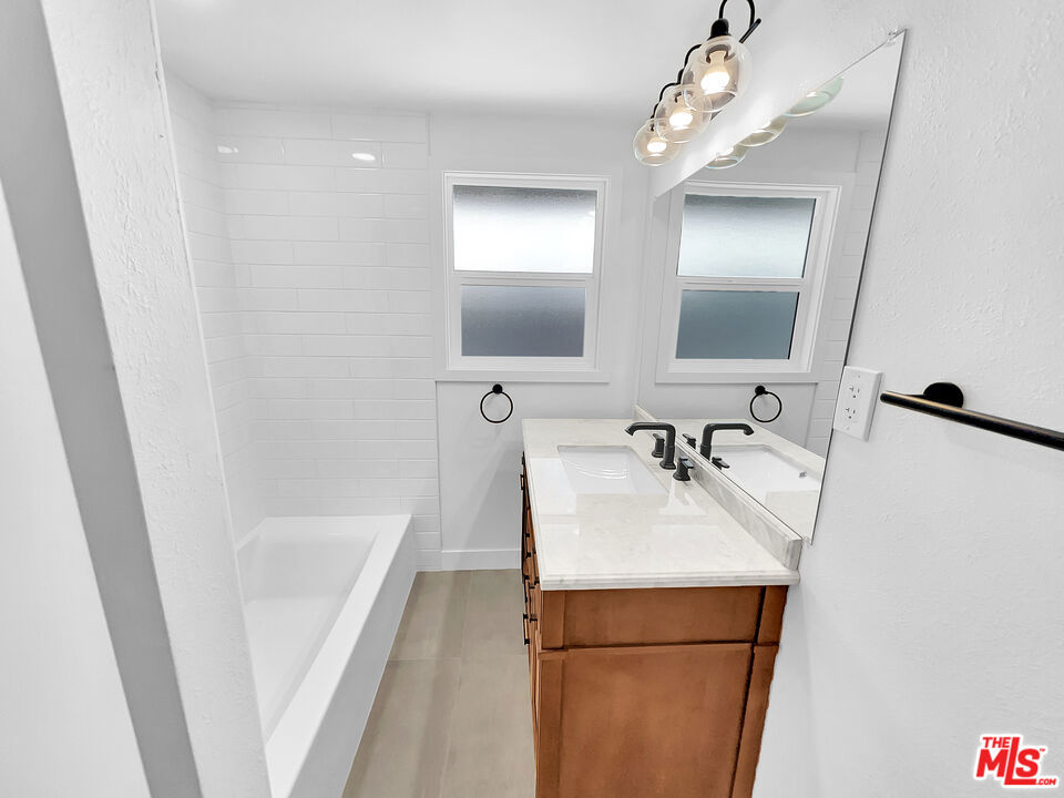 13522 Descanso Drive