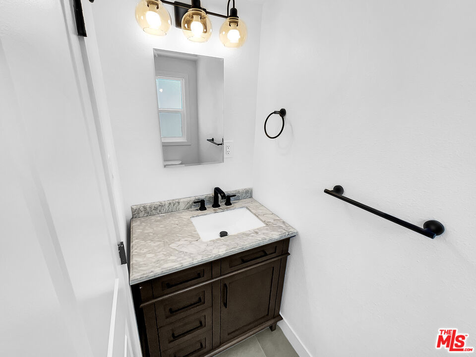 13522 Descanso Drive