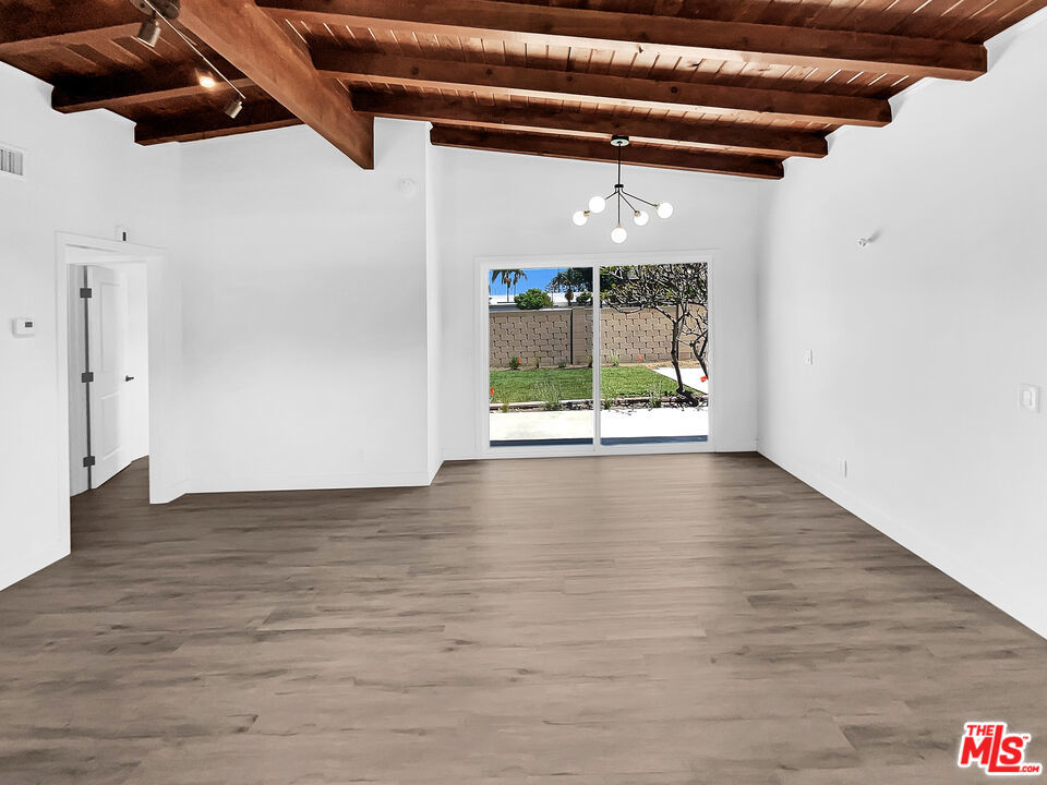 13522 Descanso Drive