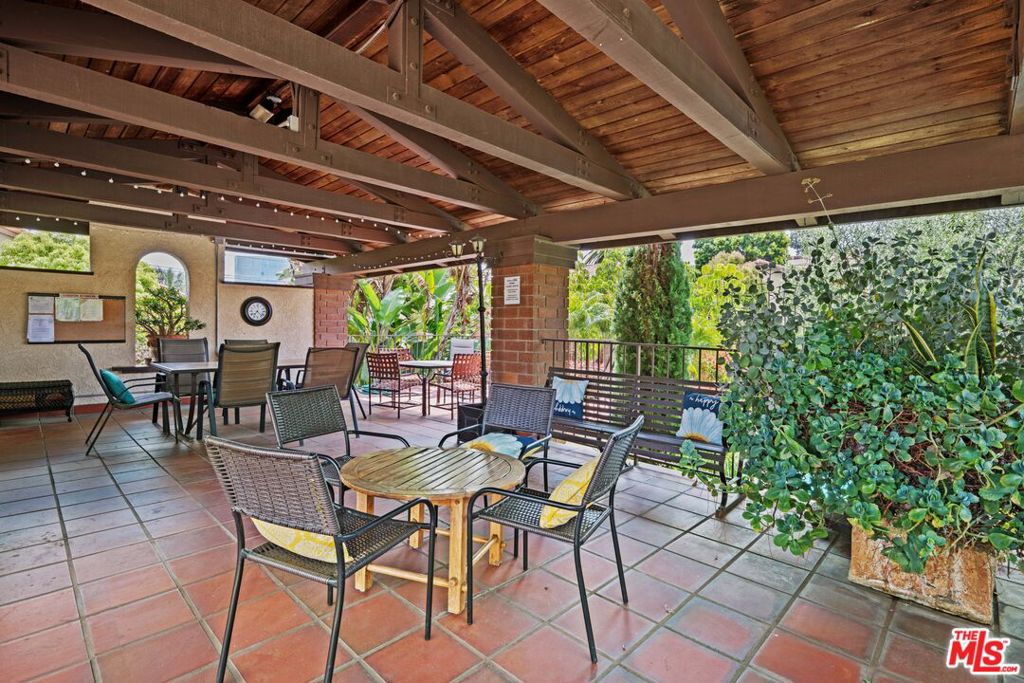 4835 E Anaheim Street 307