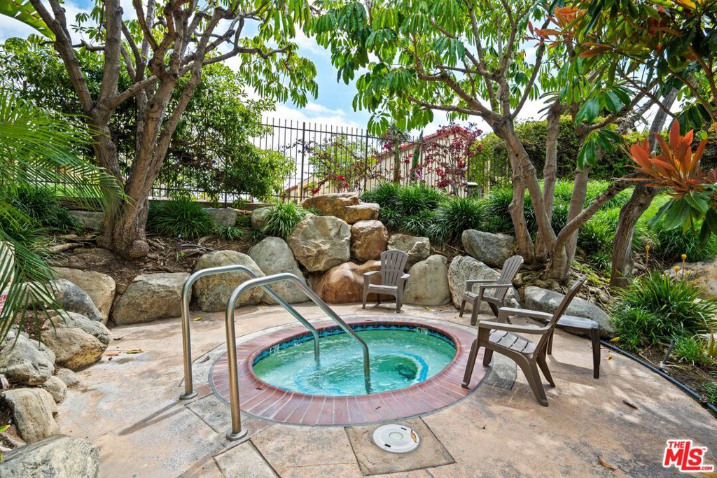 4835 E Anaheim Street 307