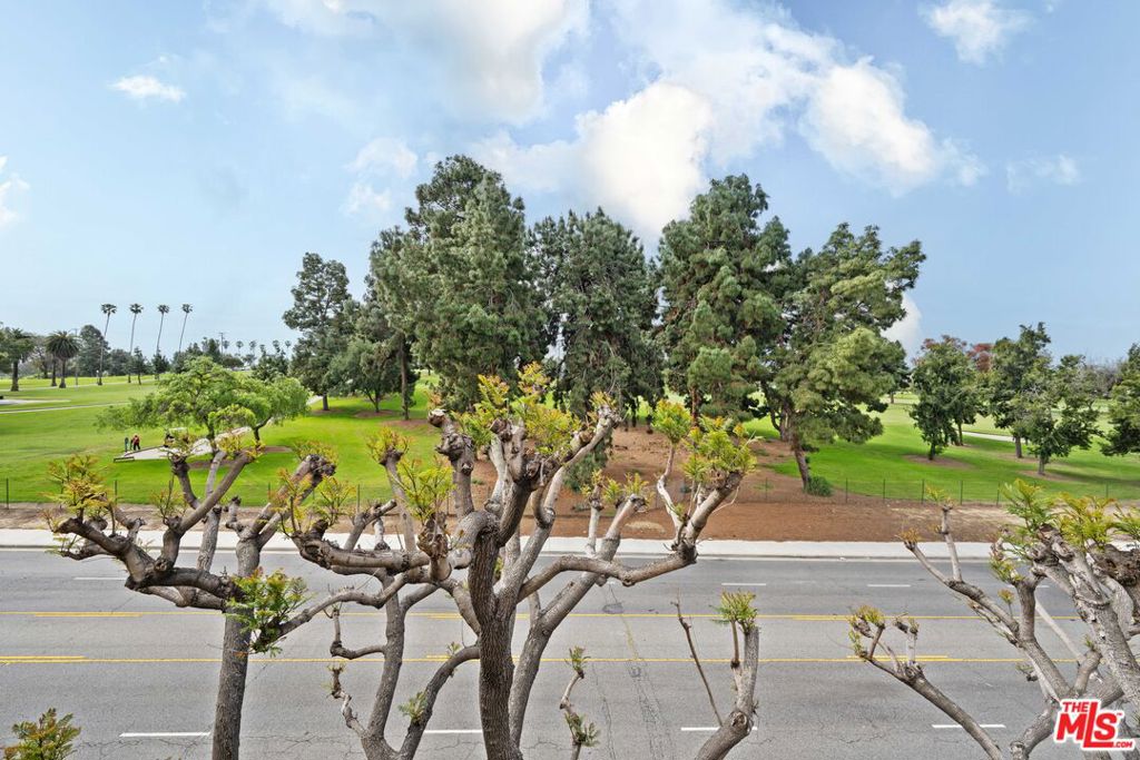 4835 E Anaheim Street 307