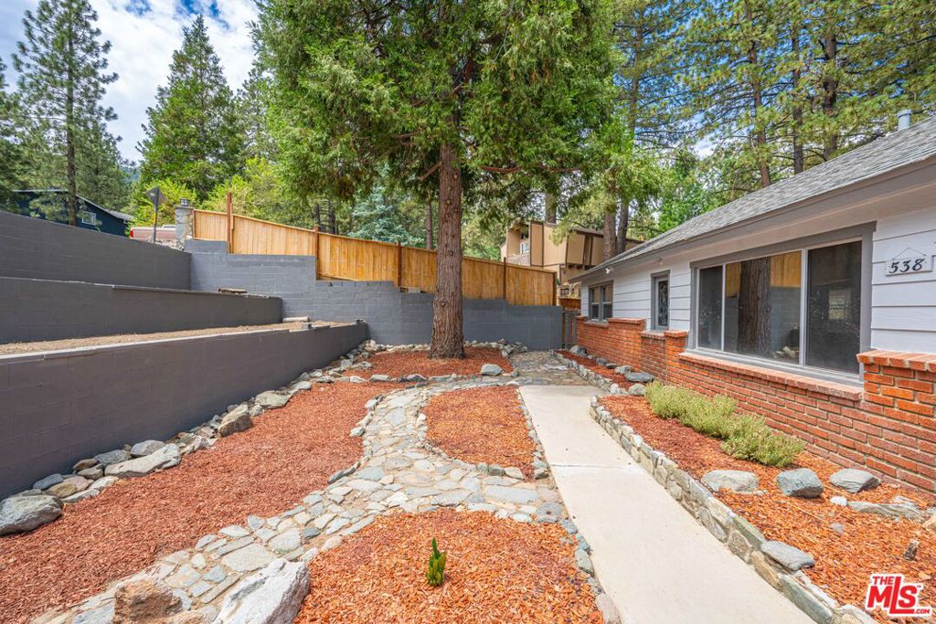 538 Lark Road