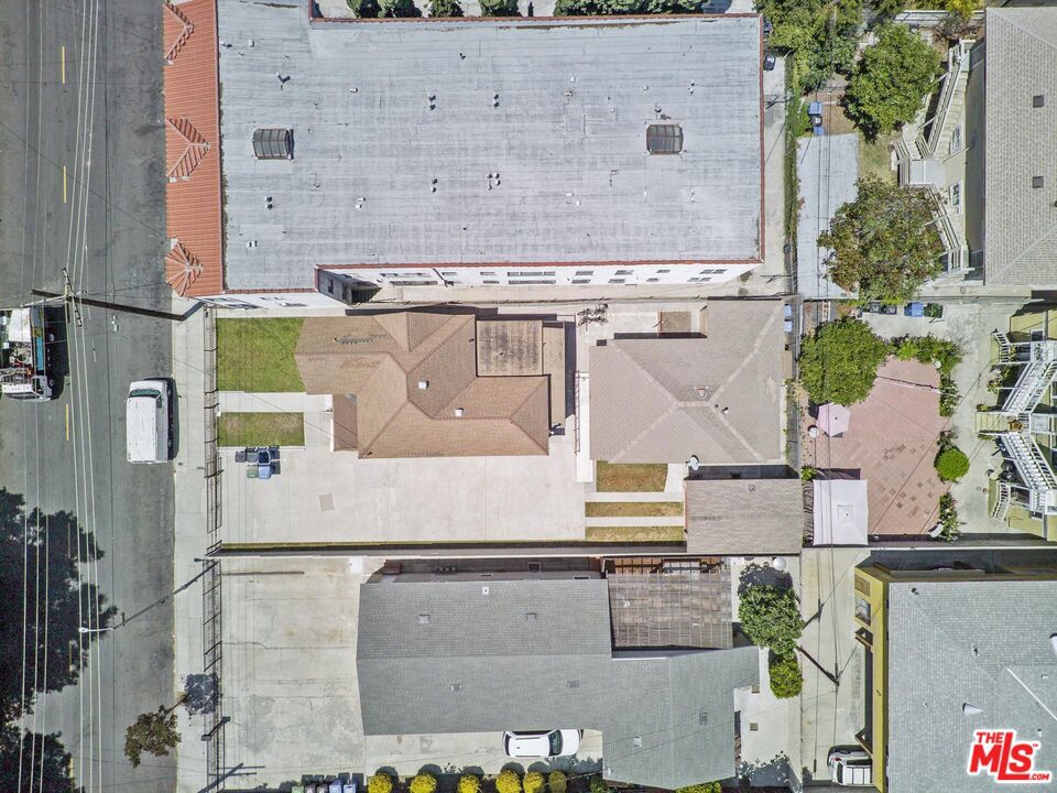 1237 W 24th Street